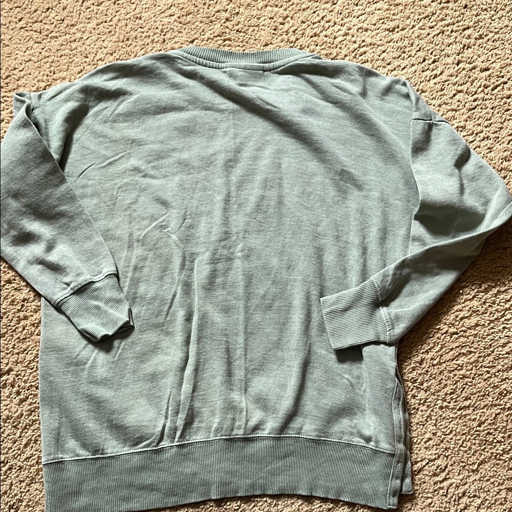 Basic Green Sweater - Picture 5 of 5